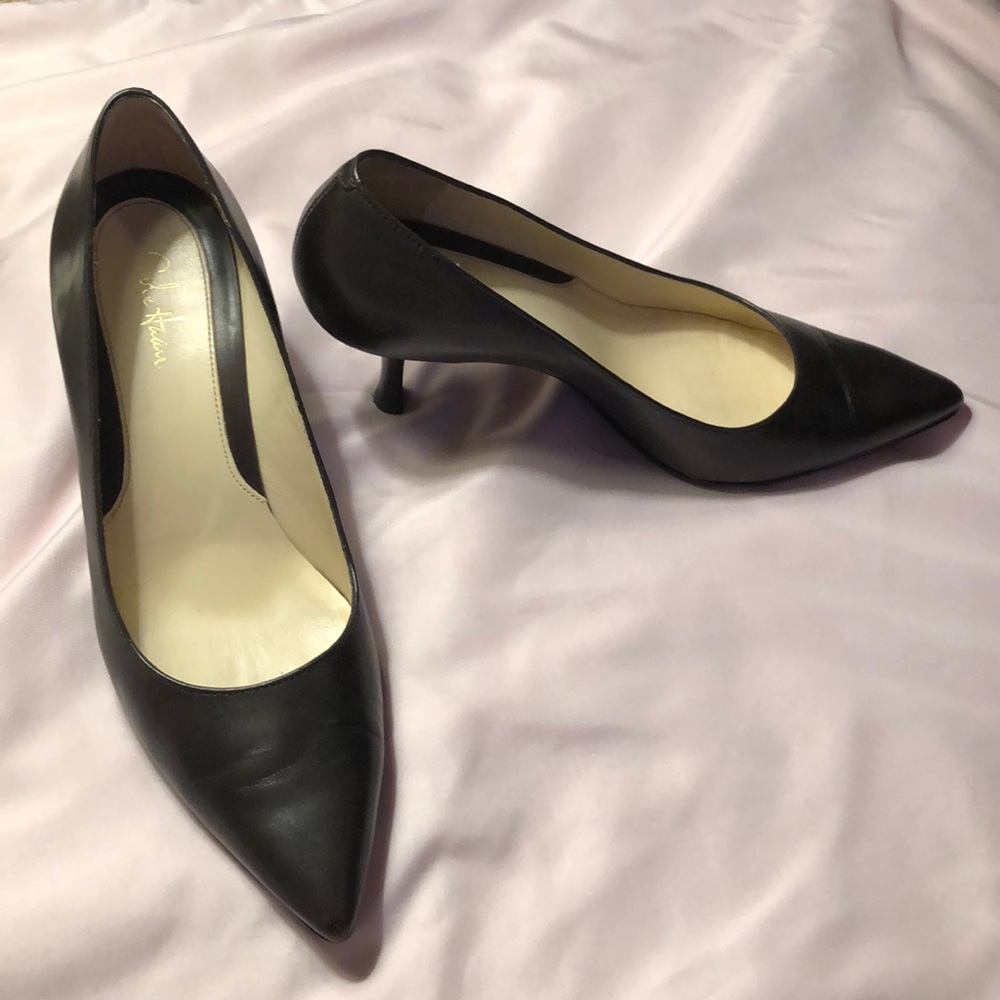 COLE HAAN Brown Leather Pumps. Size 7